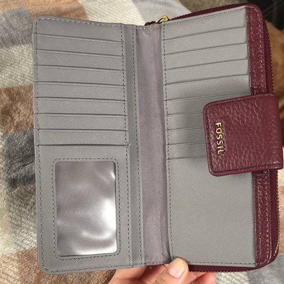 Fossil Women's Burgundy Leather Wristlet - Picture 6 of 14